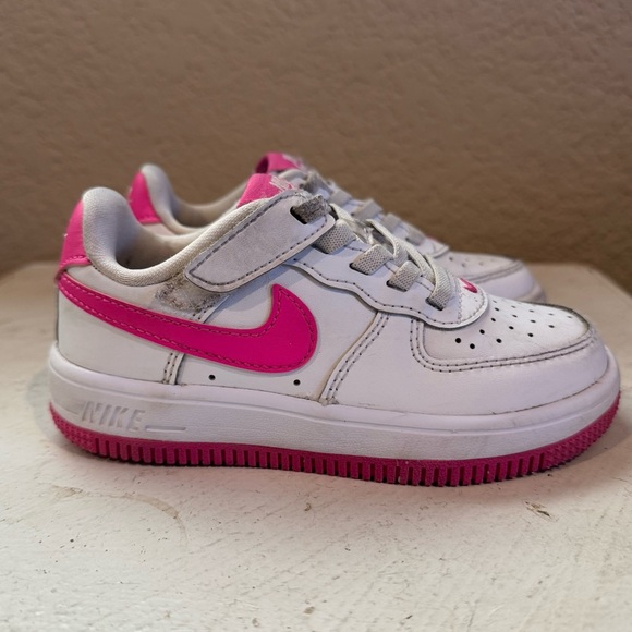 9c Nike Air Force 1 Low Easy On Pink and White Velcro closure - Picture 3 of 11